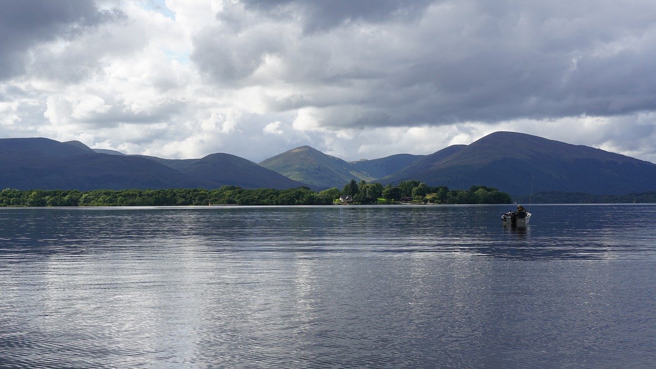 Best places to stop between Edinburgh and Inverness